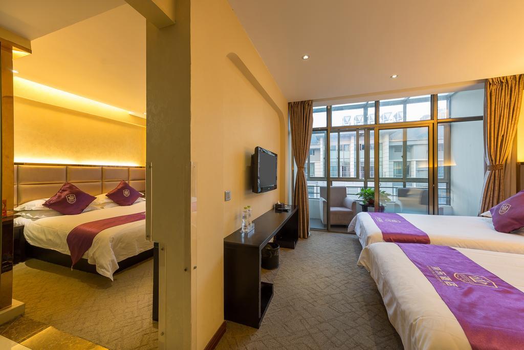 Rongle Business Hotel Іу Екстер'єр фото