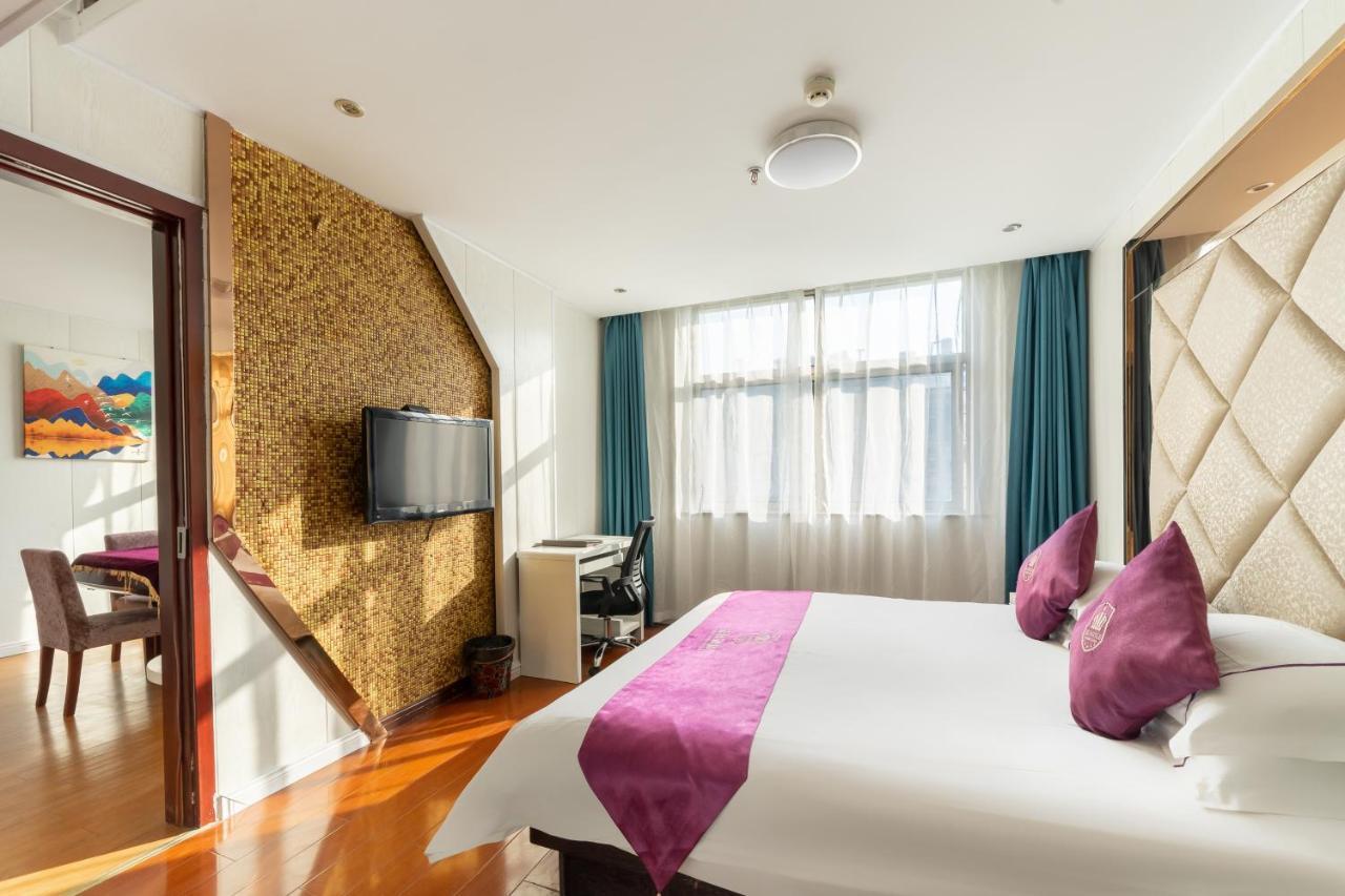 Rongle Business Hotel Іу Екстер'єр фото