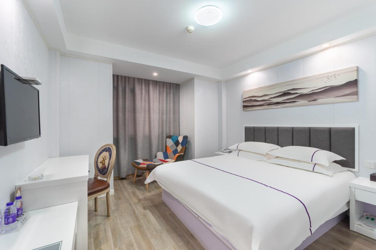 Rongle Business Hotel Іу Екстер'єр фото