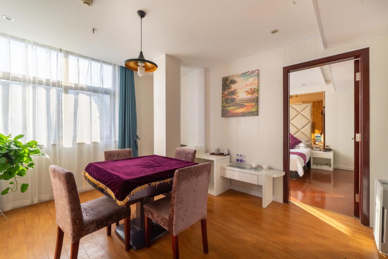 Rongle Business Hotel Іу Екстер'єр фото