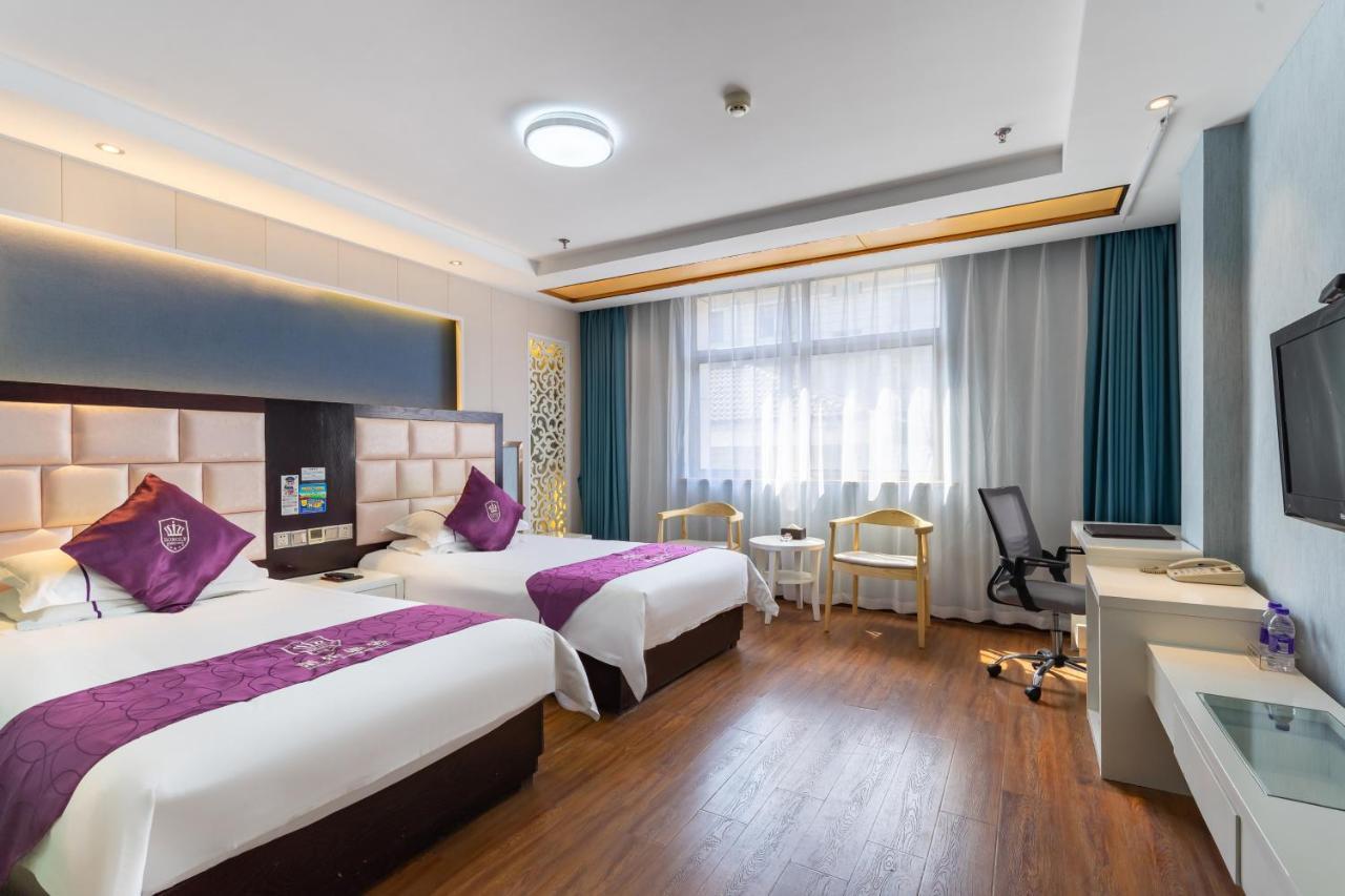 Rongle Business Hotel Іу Екстер'єр фото